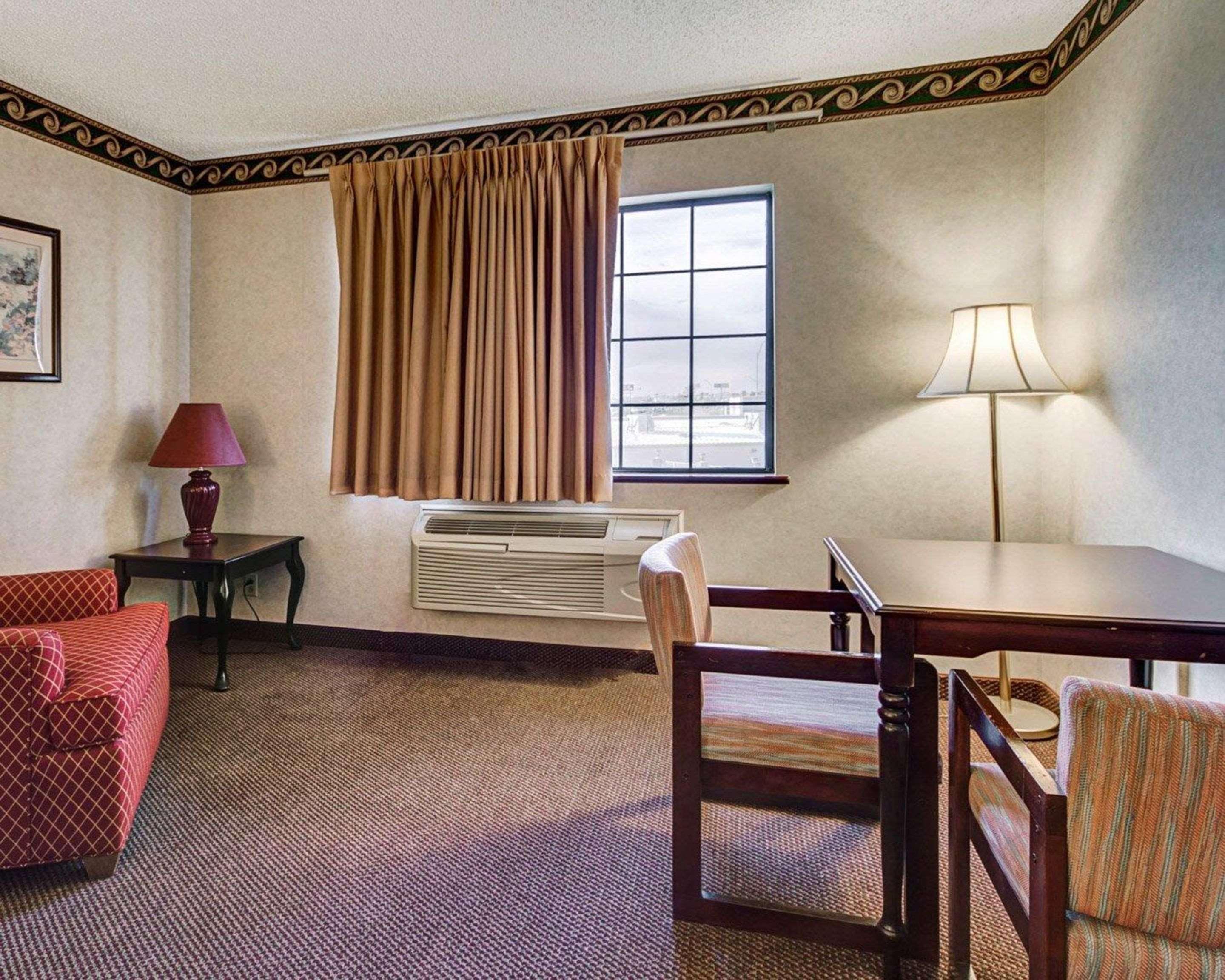 Econo Lodge Inn & Suites Ελ Πάσο Εξωτερικό φωτογραφία