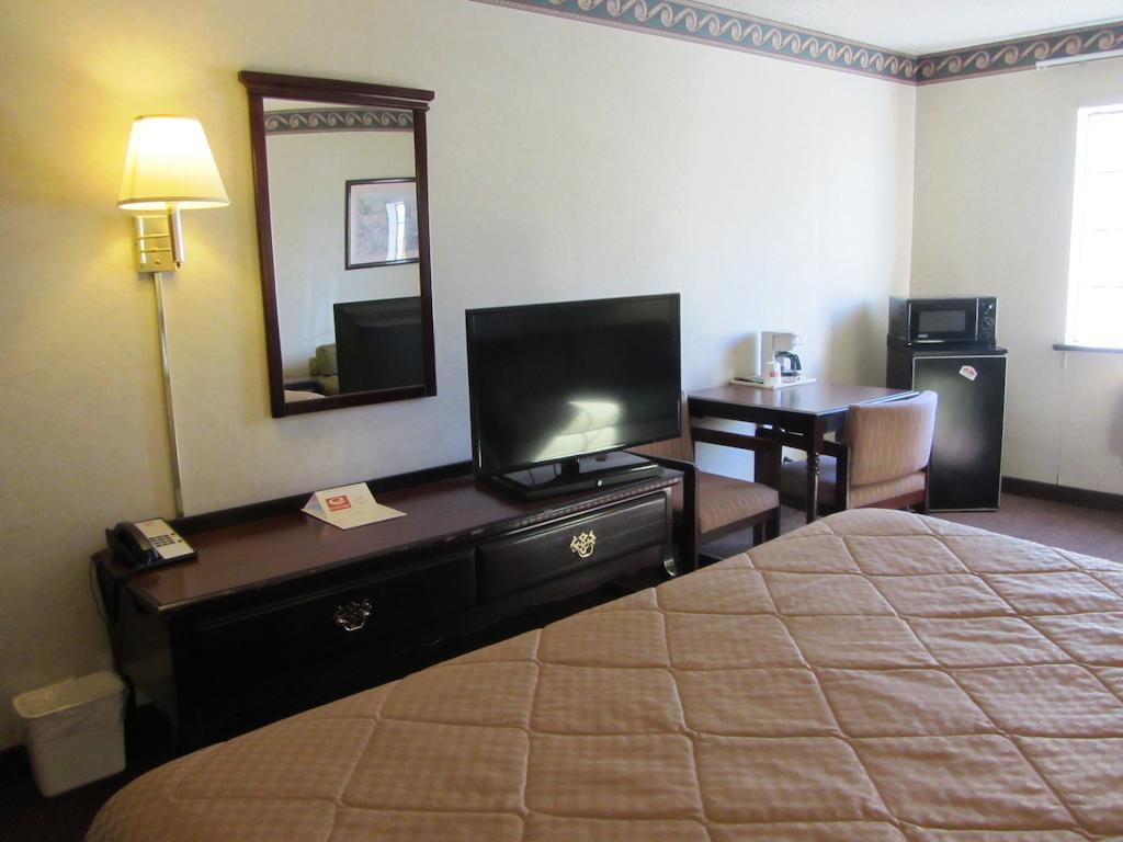 Econo Lodge Inn & Suites Ελ Πάσο Εξωτερικό φωτογραφία